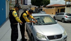 SMTT fiscaliza uso de itens obrigatórios em veículos