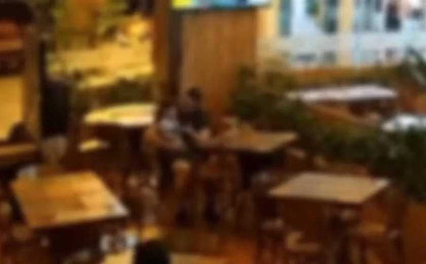 Turista argentino é preso em Maceió após agredir filho de 2 anos em pizzaria