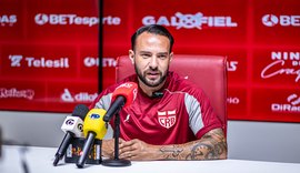 Giovanni destaca força do grupo e confiança do CRB na reta final da Série B