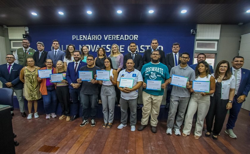 Circuito Câmara recebe turma de jovens adultos e idosos na 2ª edição do programa