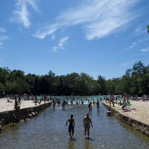 Parque Nacional de Brasília reabre acesso às piscinas