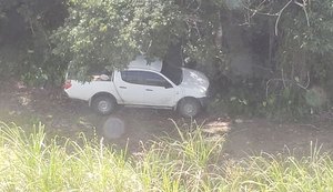 Helicóptero da PM localiza caminhonete roubada escondida em canavial de Rio Largo