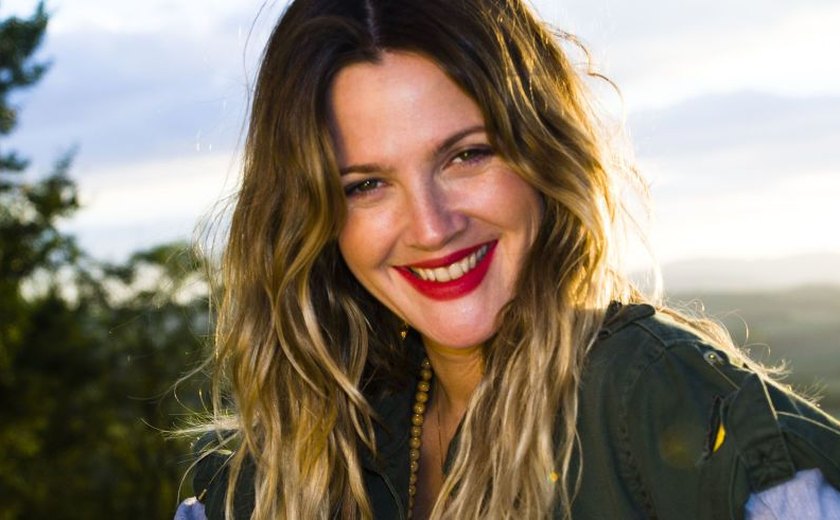 Atriz Drew Barrymore perdeu 9 quilos durante gravações de nova série