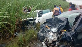 Colisão entre dois veículos na rodovia AL-220 deixa três pessoas feridas