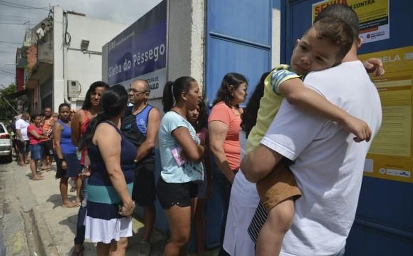 Paulistanos recebem senha em casa para se vacinar contra febre amarela