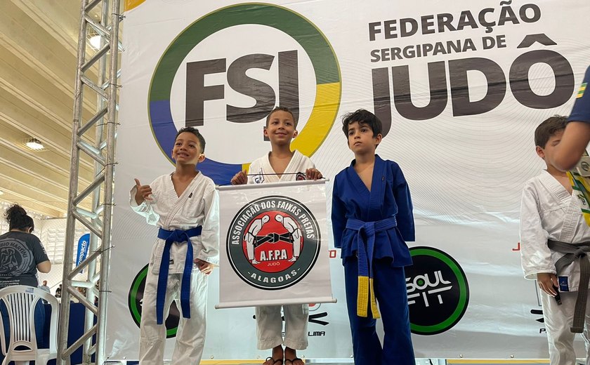 Atletas alagoanos participam da Copa Aracaju de Judô e conquistam 20 medalhas