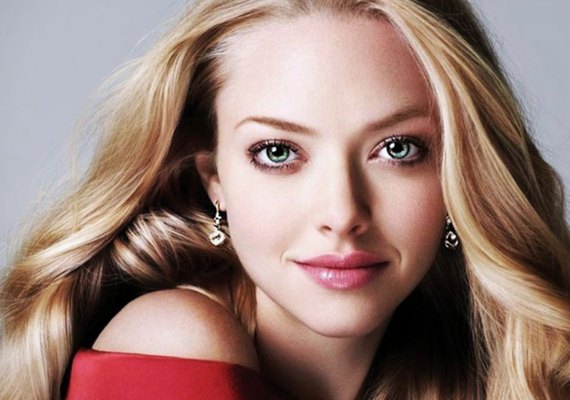 Atriz Amanda Seyfried dá à luz uma menina, diz site
