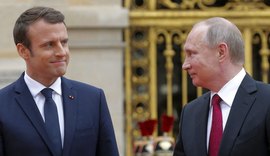 Macron tenta convencer Putin a retomar conversas com Ucrânia durante visita à França