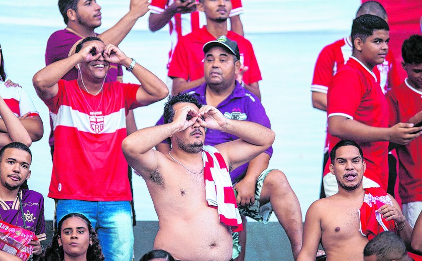 Empolgado com vitórias, CRB tem aumento de sócios e quer o penta