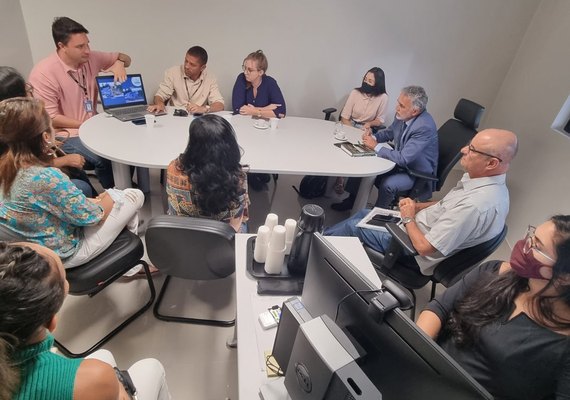 MP reúne técnicos da Seminfra e moradores do Bella Vista em busca de soluções para contenção de barreira