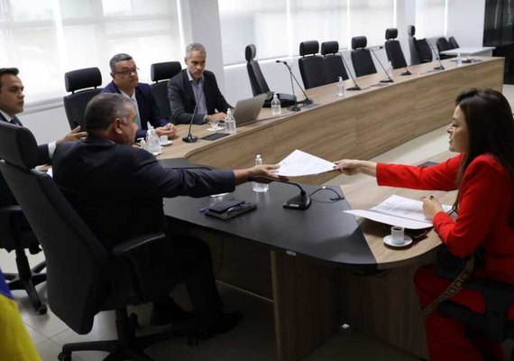 Prefeitura de Belém compromete-se em firmar TAC por melhorias em escolas