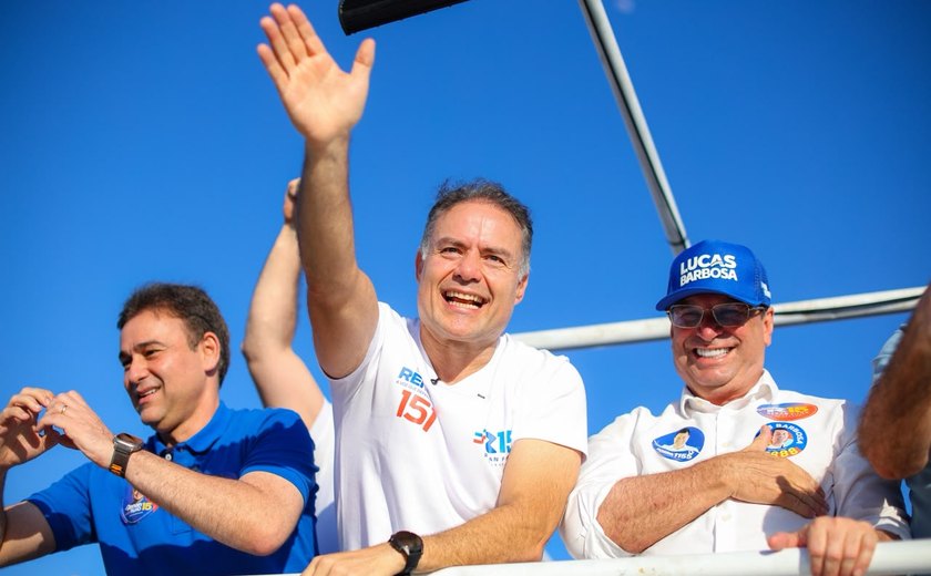 Renan Filho abre campanha em Arapiraca: 'É hora de um novo salto para o futuro'