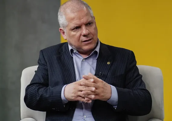 Justiça determina afastamento do presidente do INSS