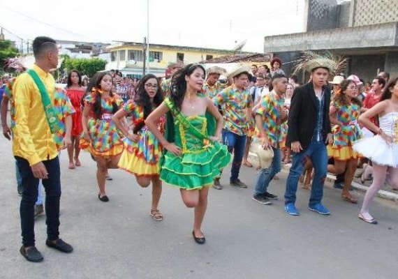 Estudantes encantam população de União dos Palmares