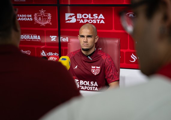 Crystopher destaca força coletiva do CRB e pede humildade na reta final da Série B