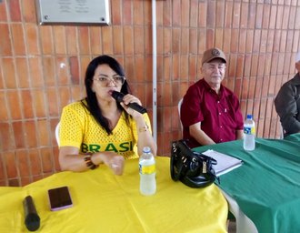 Assembleia avalia greve enquanto categoria acompanha negociações em Brasília