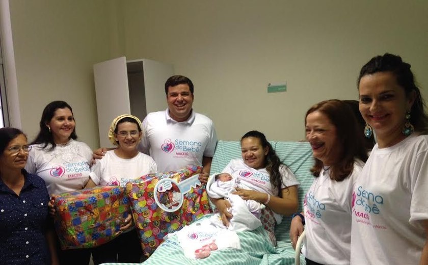 Posse do Bebê Prefeito e atividades na Rua Fechada abrem Semana do Bebê em Maceió Entrada x