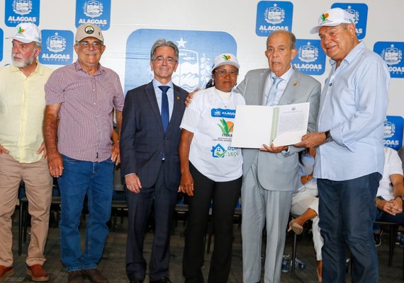 Celyrio Adamastor prestigia entrega de 318 títulos de prioridade em Igaci