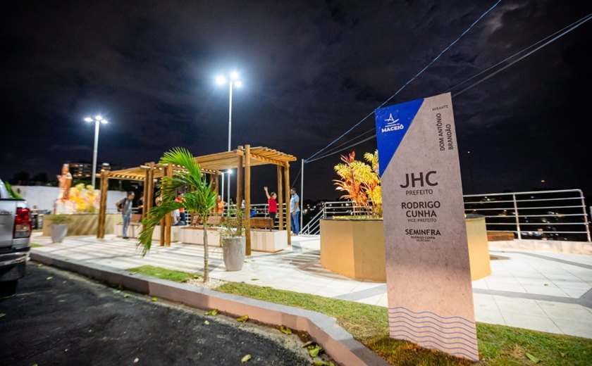 JHC entrega Mirante Dom Antônio Brandão e anuncia Rota dos Mirantes em Maceió