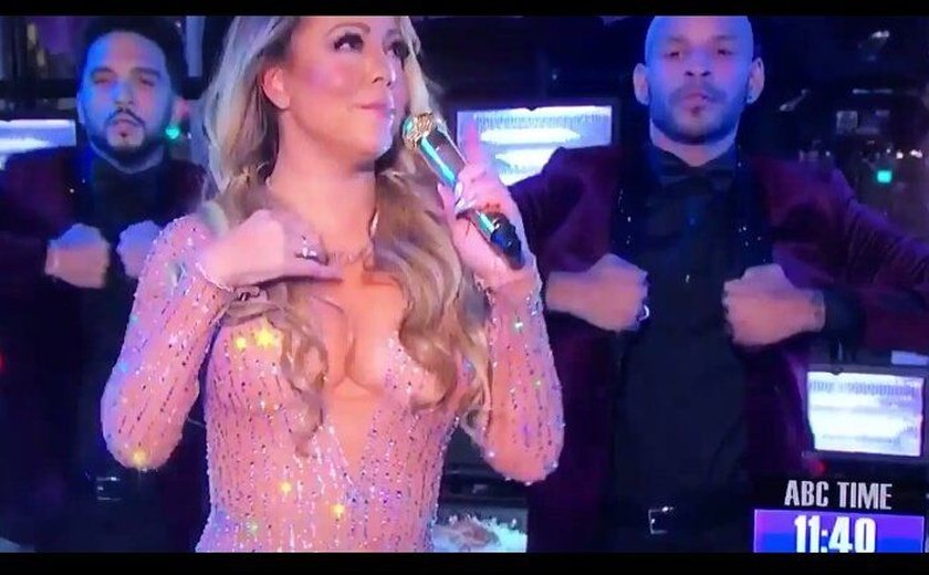 Playback de Mariah Carey no Times Square é o primeiro meme do ano