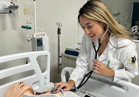Unima | Afya está com vestibular de Medicina aberto com 78 vagas