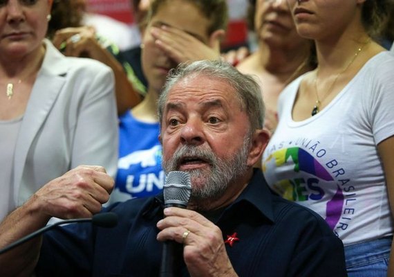 Fachin envia denúncia contra Lula e Dilma para Justiça Federal no DF