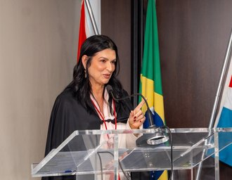 Juíza Adriana Carla Feitosa toma posse como desembargadora eleitoral do TRE/AL