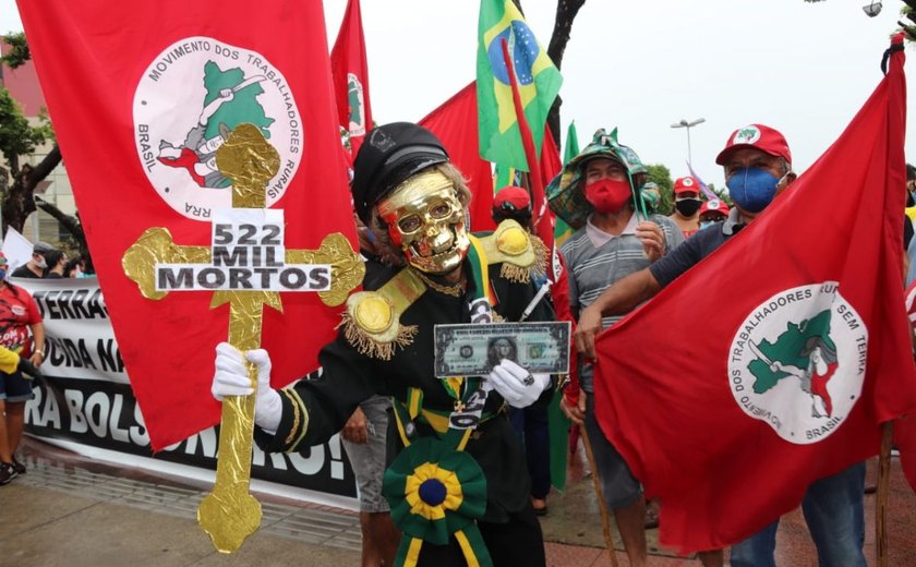 Manifestantes voltam às ruas para pedir impeachment do presidente Jair Bolsonaro