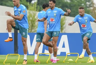 Brasil faz penúltimo treino e viaja para o Texas, onde enfrenta Japão