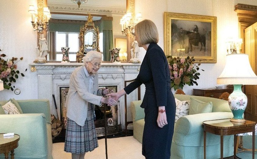Rainha Elizabeth 2ª nomeia Liz Truss como primeira-ministra do Reino Unido