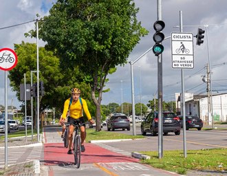 Ciclovia da Avenida Durval de Goés Monteiro está 100% concluída