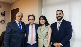 Convênio com TJ/AL e Esmal amplia acesso de alunos a cursos, pesquisa e atividades acadêmicas