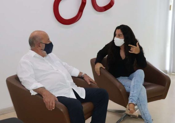 Lyra garante apoio a estudante alagoana que pode conquistar Top 10 mundial