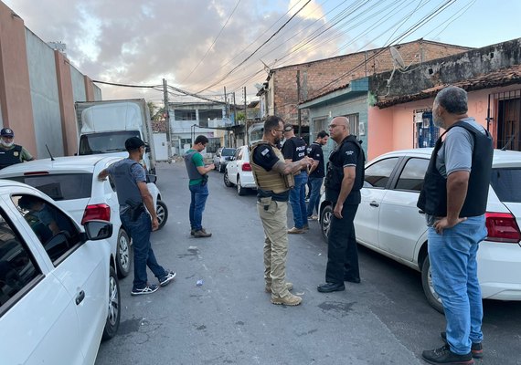 Operação da Polícia Civil de AL e CE prende homem que matou ex-companheira a facadas em Maceió
