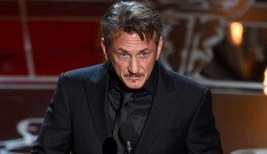 Ator Sean Penn tem sua casa invadida por fã que acredita ser sua esposa