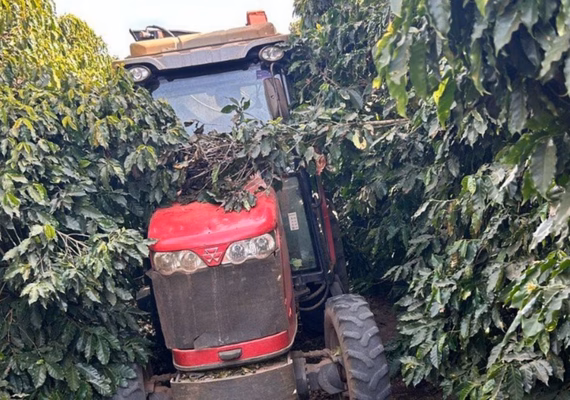 Homem morre ao ter o corpo preso em máquina de fazenda de café em MG