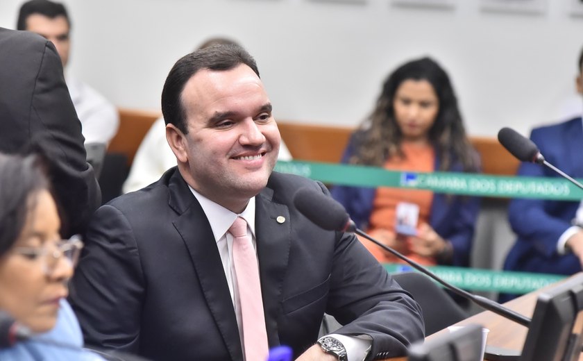 PL que isenta IR para pessoas com deficiência avança na Câmara