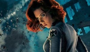 'Vingadores' coloca anúncio de dublê de bumbum para Johansson