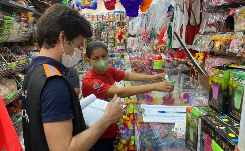 Procon Maceió realiza pesquisa de preços de produtos carnavalescos