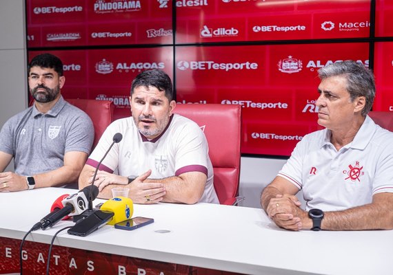 CRB aposta alto no jovem técnico Eduardo Barroca