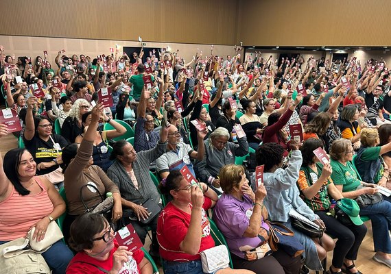 Assembleia do Sinteal define que greve da rede estadual de educação continua