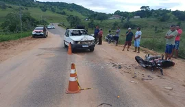 Motorista foge após causar acidente grave com adolescente em Água Branca