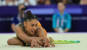 Babi Domingos fica em 10º na final individual da ginástica artística