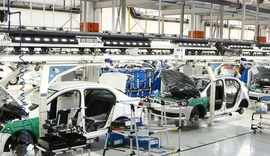 Indústria nacional avança 0,9% em fevereiro