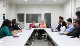 Governo do Estado discute implementação de políticas públicas voltadas à causa animal