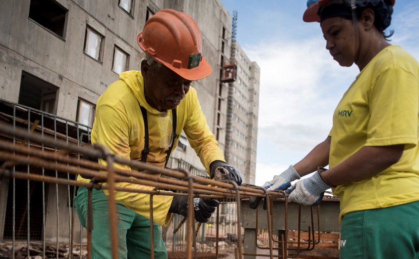 Empresa abre vagas em canteiros de obras na capital alagoana