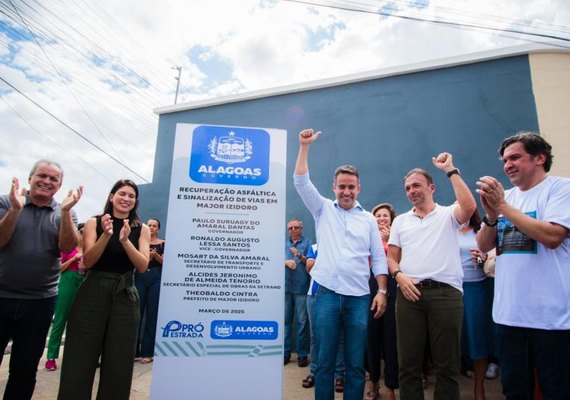 Paulo Dantas entrega pavimentação em Major Izidoro