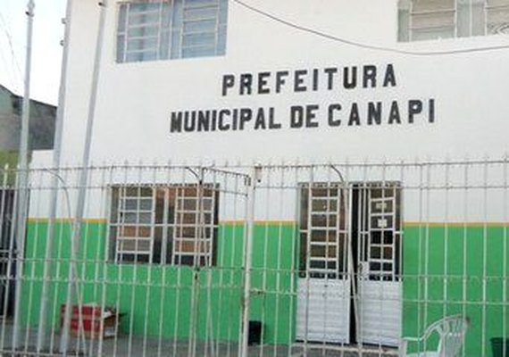Justiça bloqueia mais de meio milhão de reais da Prefeitura de Canapi