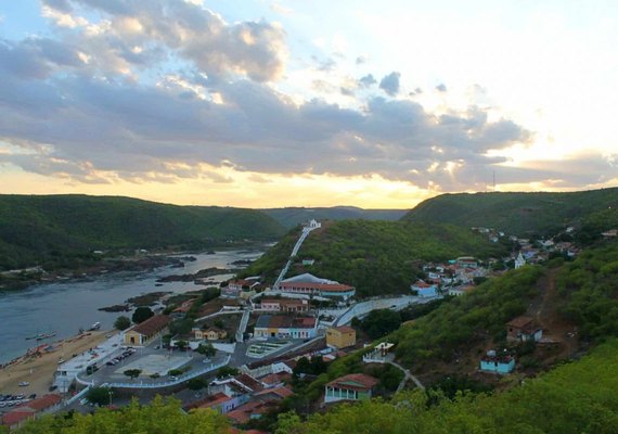 Politicagem ameaça impedir cerca de 12 milhões para o turismo de Piranhas/AL