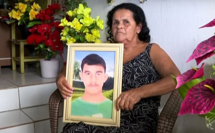 Caso Davi: Pai da vítima pede qualquer vestígio que esclareça o crime; quatro policiais são julgados em Maceió